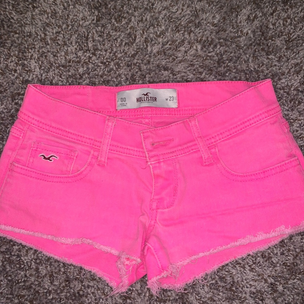 Low rise hot pink shorts